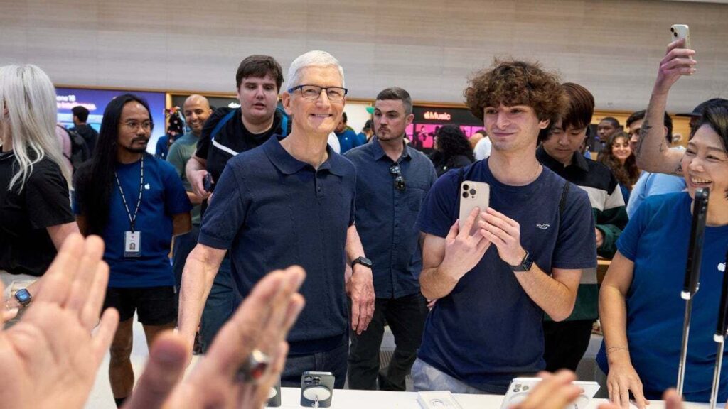 Tim Cook
