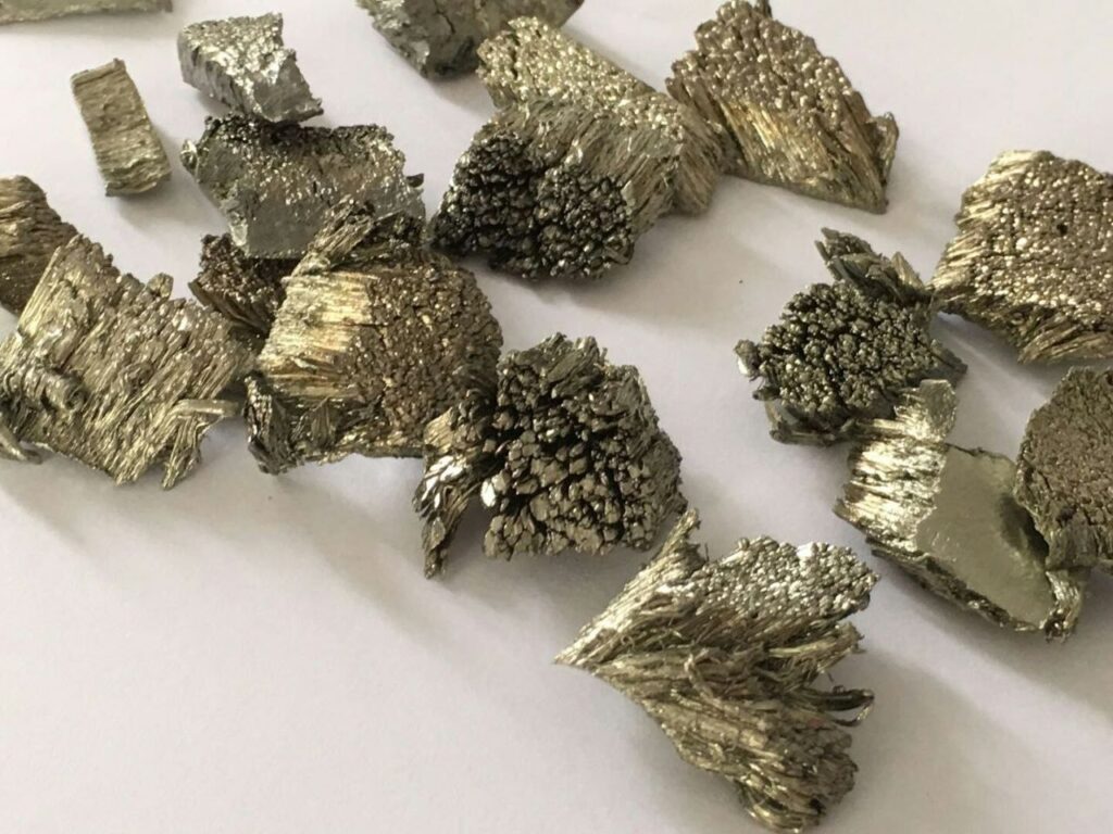 Rare Earth का शहंशाह: चीन ने धरती के छिपे खजाने से दुनिया को कैसे पकड़ लिया? 2026 5 Rare Earth