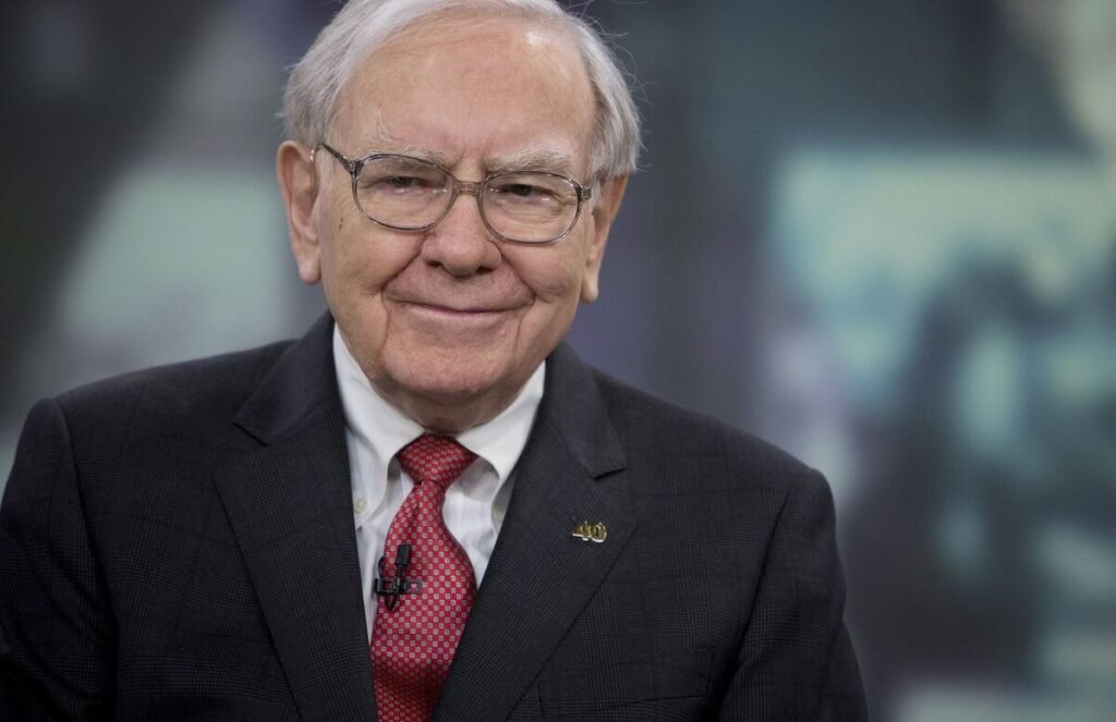 The Essays of Warren Buffett Part-1: पैसा नहीं, सोच बदलने वाली किताब। 5 Buffett